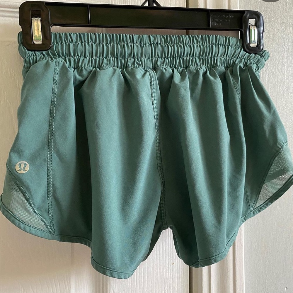 LULULEMON HOTTY HOT SHORTS